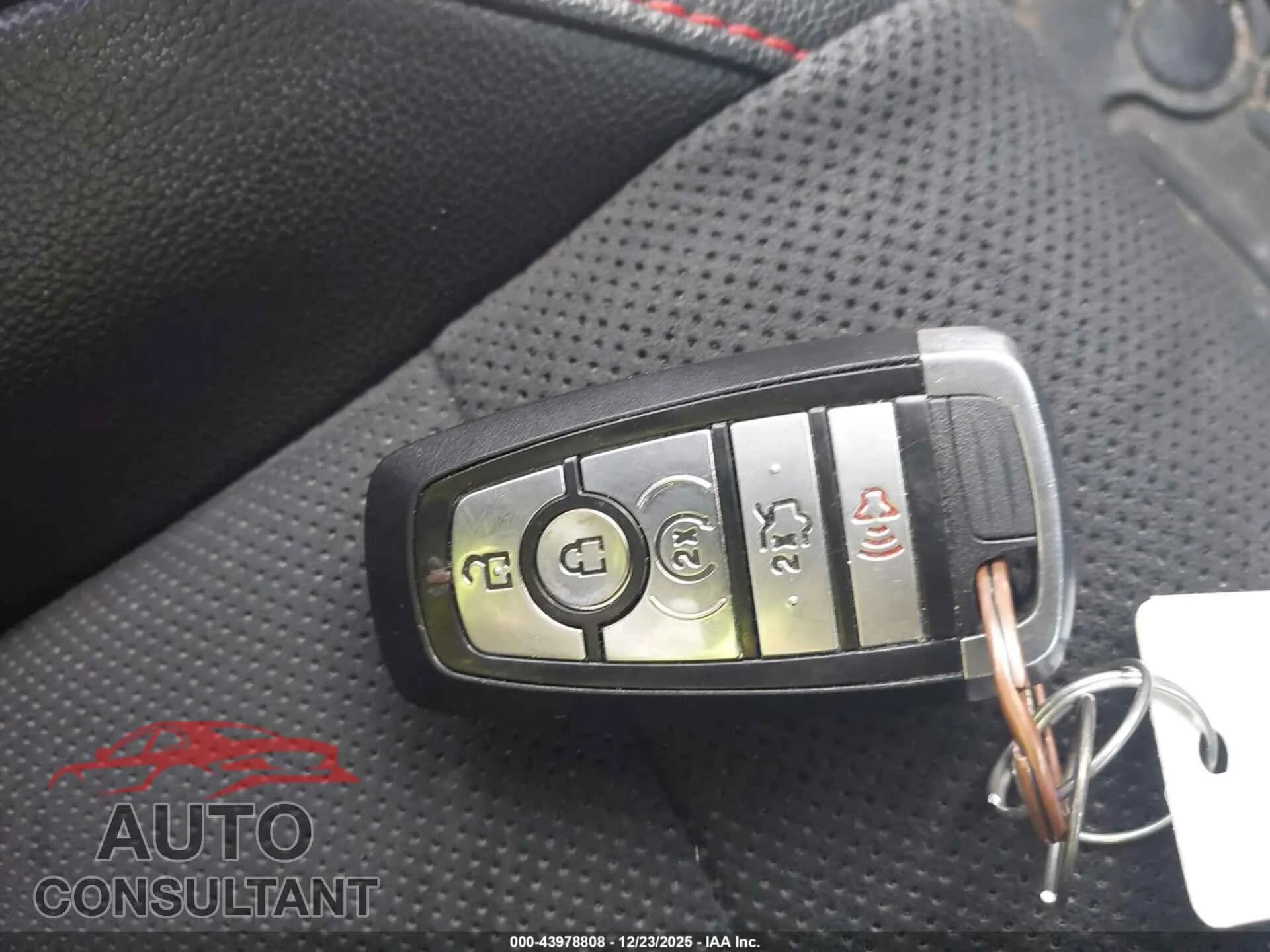 2021 FORD MUSTANG Damaged VIN 1FA6P8CF8M5104531 – photo 11 2021 FORD MUSTANG Damaged VIN 1FA6P8CF8M5104531 – photo 11