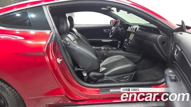 2019 Ford Mustang Coupe Sold VIN 1FA6P8TH2K5146322 – interior seats 2019 Ford Mustang Coupe Sold VIN 1FA6P8TH2K5146322 – interior seats
