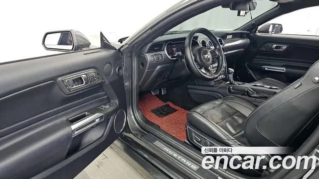 2019 Ford Mustang Coupe Sold VIN 1FA6P8TH9K5126391 – interior seats 2019 Ford Mustang Coupe Sold VIN 1FA6P8TH9K5126391 – interior seats