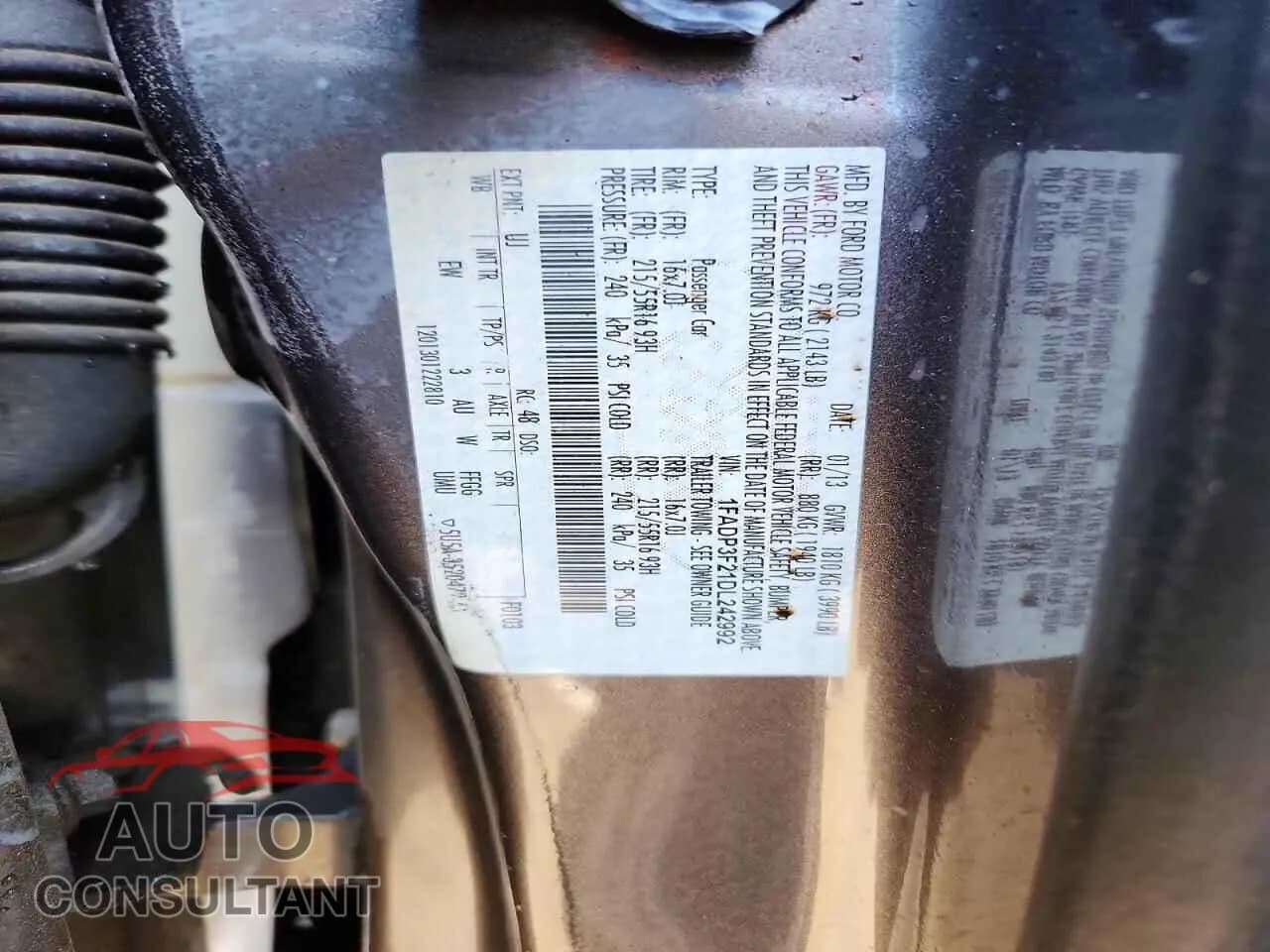 2013 FORD FOCUS Damaged VIN 1FADP3F21DL242992 – photo 12 2013 FORD FOCUS Damaged VIN 1FADP3F21DL242992 – photo 12