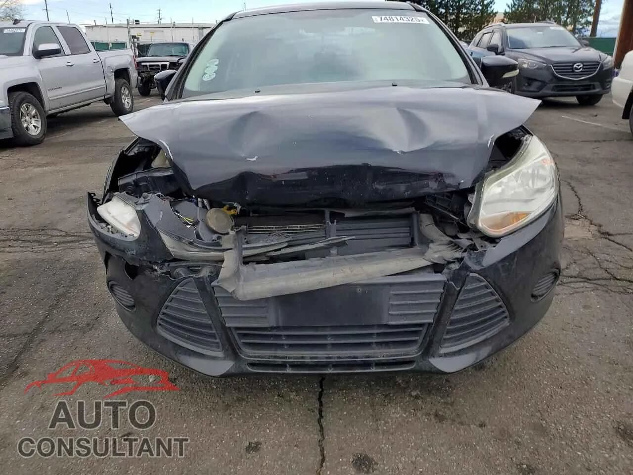 2014 FORD FOCUS Damaged VIN 1FADP3F21EL123390 – interior seats 2014 FORD FOCUS Damaged VIN 1FADP3F21EL123390 – interior seats