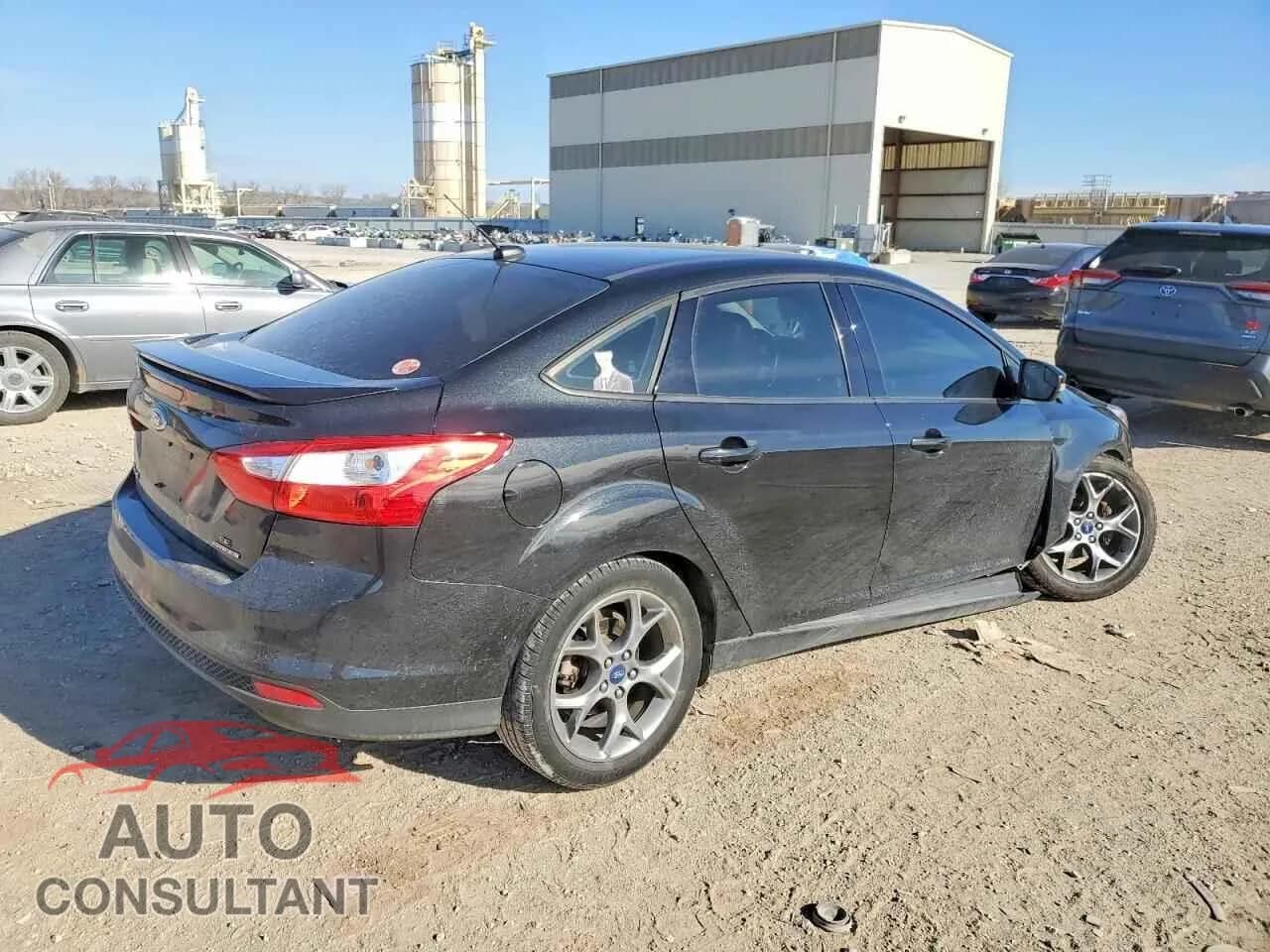 2014 FORD FOCUS Damaged VIN 1FADP3F27EL258390 – side profile 2014 FORD FOCUS Damaged VIN 1FADP3F27EL258390 – side profile