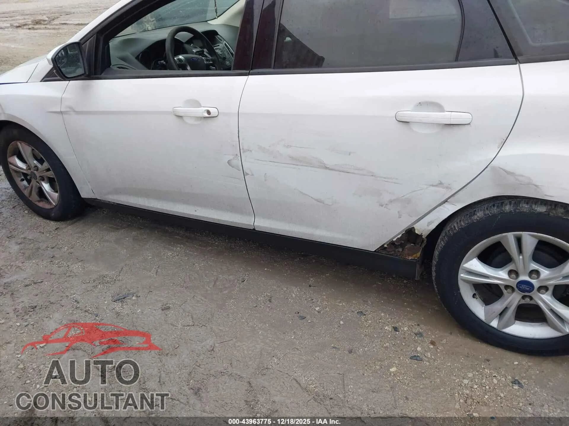 2014 FORD FOCUS Damaged VIN 1FADP3F27EL418185 – engine bay 2014 FORD FOCUS Damaged VIN 1FADP3F27EL418185 – engine bay