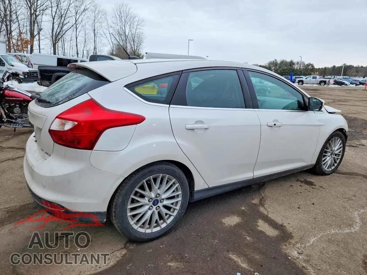 2014 FORD FOCUS Used VIN 1FADP3N20EL250908 – side profile 2014 FORD FOCUS Used VIN 1FADP3N20EL250908 – side profile