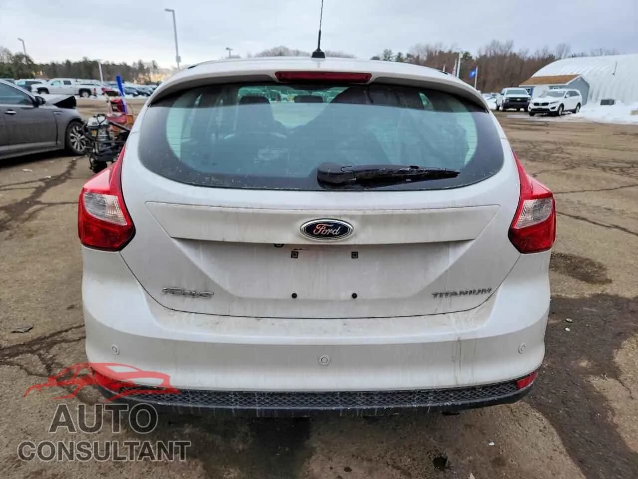 2014 FORD FOCUS Used VIN 1FADP3N20EL250908 – engine bay 2014 FORD FOCUS Used VIN 1FADP3N20EL250908 – engine bay