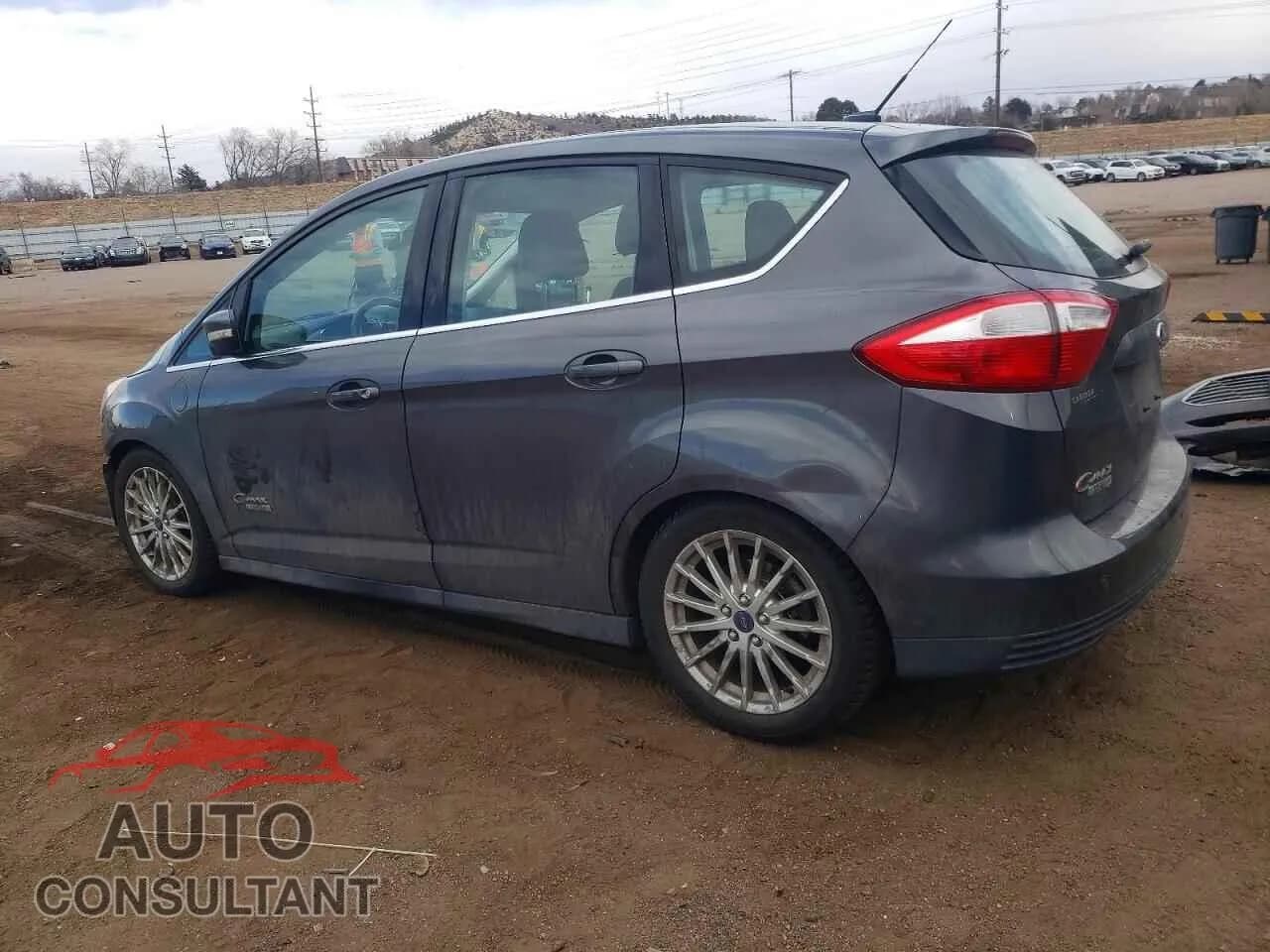 2015 FORD CMAX Damaged VIN 1FADP5CU3FL109204 – rear exterior 2015 FORD CMAX Damaged VIN 1FADP5CU3FL109204 – rear exterior