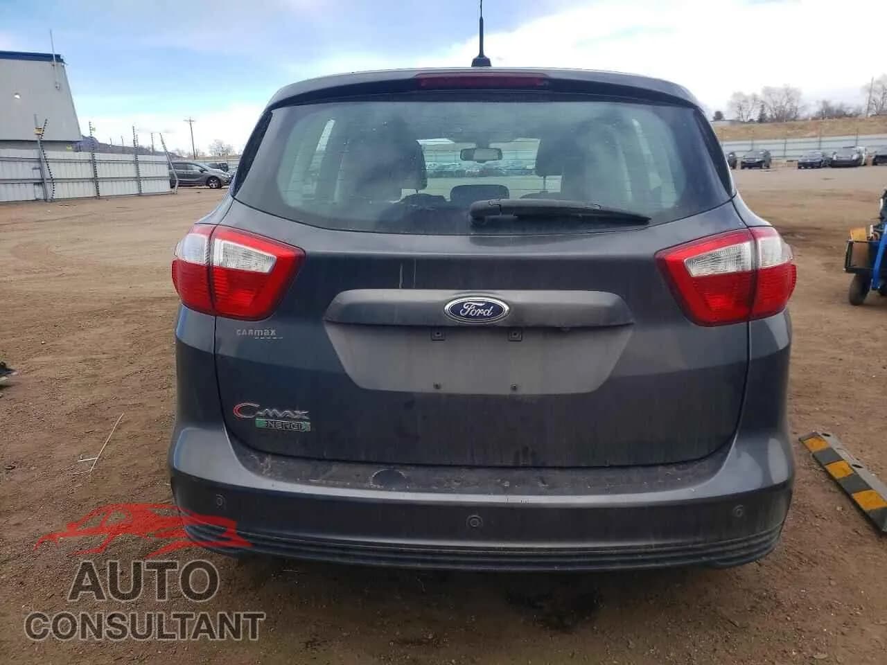 2015 FORD CMAX Damaged VIN 1FADP5CU3FL109204 – engine bay 2015 FORD CMAX Damaged VIN 1FADP5CU3FL109204 – engine bay
