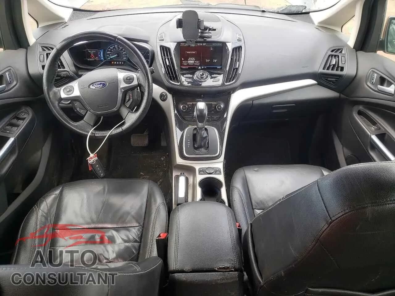 2015 FORD CMAX Damaged VIN 1FADP5CU3FL109204 – undercarriage 2015 FORD CMAX Damaged VIN 1FADP5CU3FL109204 – undercarriage