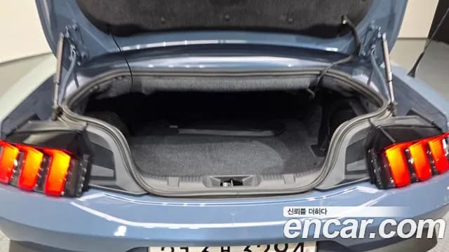 2024 Ford Mustang 7th Gen 5.0 GT Premium Convertible Sold VIN 1FAGP8FF4R5147254 – trunk area 2024 Ford Mustang 7th Gen 5.0 GT Premium Convertible Sold VIN 1FAGP8FF4R5147254 – trunk area