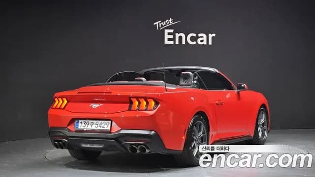 2024 Ford Mustang 7th Gen 2.3 Ecoboost Premium Convertible Sold VIN 1FAGP8UH3R5147122 – interior seats 2024 Ford Mustang 7th Gen 2.3 Ecoboost Premium Convertible Sold VIN 1FAGP8UH3R5147122 – interior seats