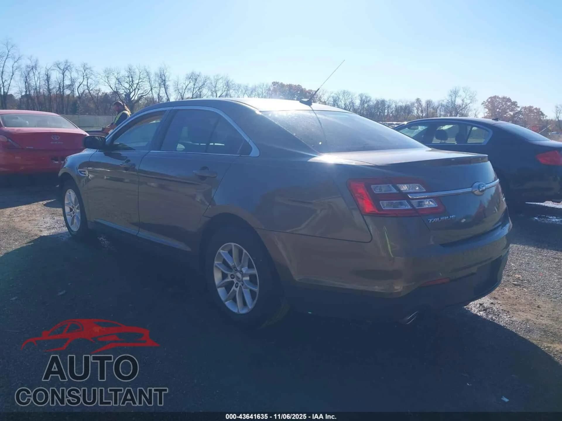 2015 FORD TAURUS Damaged VIN 1FAHP2D89FG122971 – side profile 2015 FORD TAURUS Damaged VIN 1FAHP2D89FG122971 – side profile