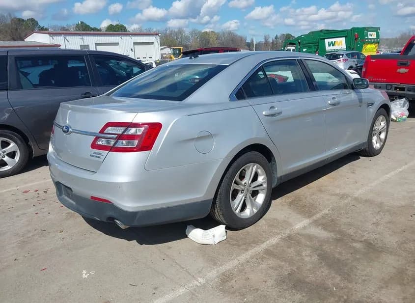 2013 FORD Taurus Used VIN 1FAHP2E85DG204904 – undercarriage 2013 FORD Taurus Used VIN 1FAHP2E85DG204904 – undercarriage