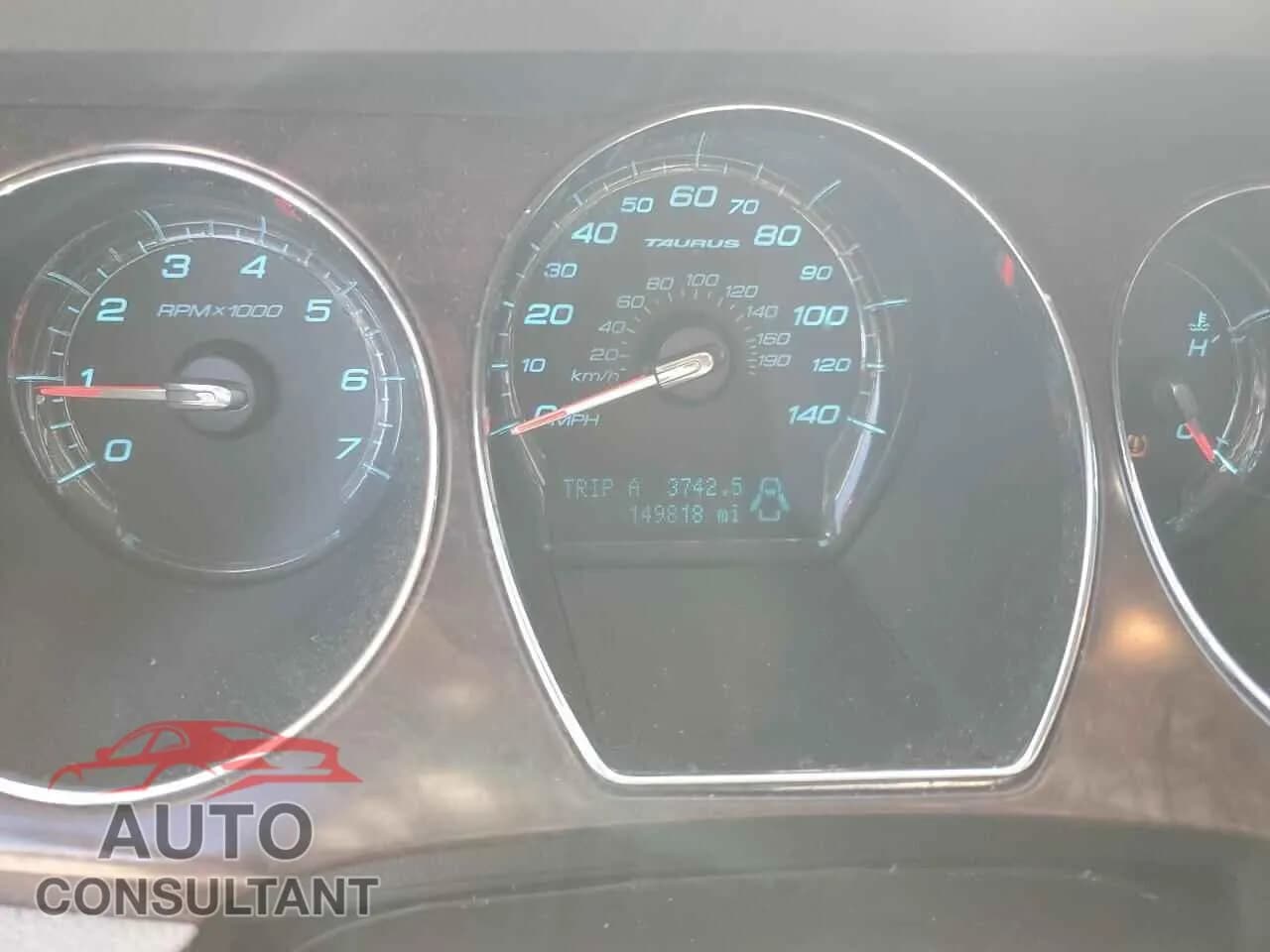 2010 FORD TAURUS Damaged VIN 1FAHP2EW1AG100355 – trunk area 2010 FORD TAURUS Damaged VIN 1FAHP2EW1AG100355 – trunk area