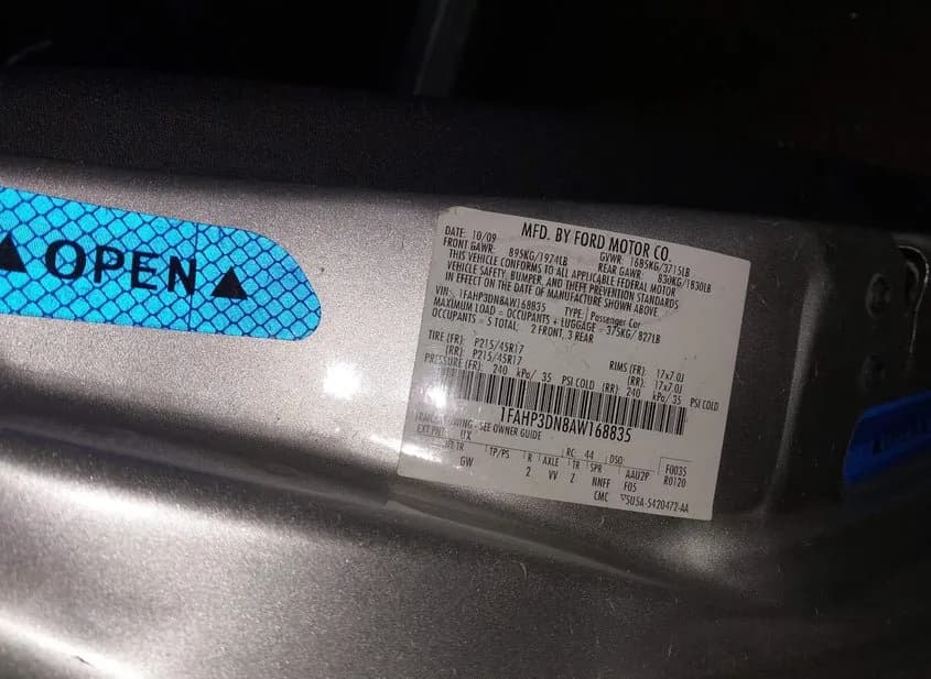 2010 FORD FOCUS Used VIN 1FAHP3DN8AW168835 – undercarriage 2010 FORD FOCUS Used VIN 1FAHP3DN8AW168835 – undercarriage