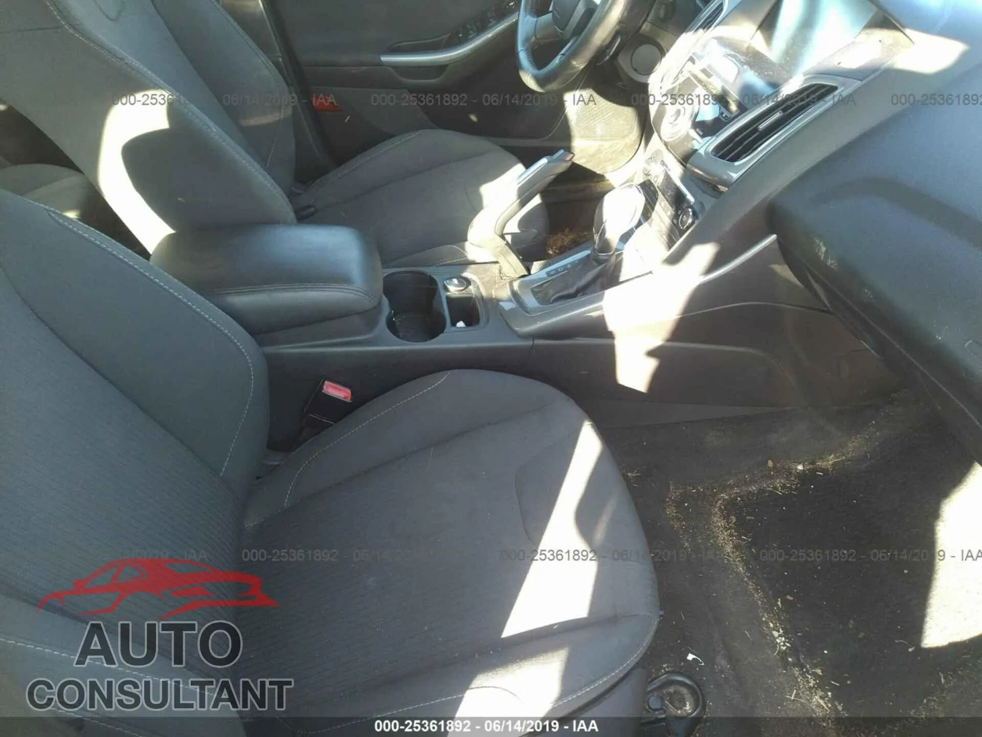 2012 FORD FOCUS Damaged VIN 1FAHP3J25CL427862 – interior seats 2012 FORD FOCUS Damaged VIN 1FAHP3J25CL427862 – interior seats