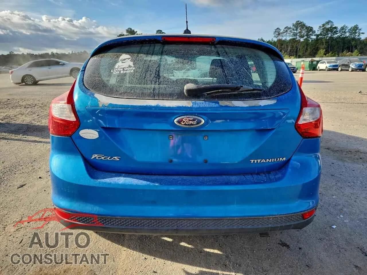 2012 FORD FOCUS Damaged VIN 1FAHP3N27CL308656 – engine bay 2012 FORD FOCUS Damaged VIN 1FAHP3N27CL308656 – engine bay