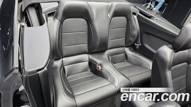 2022 Ford Mustang GT Convertible Sold VIN 1FATP8FF8N5102746 – interior seats 2022 Ford Mustang GT Convertible Sold VIN 1FATP8FF8N5102746 – interior seats