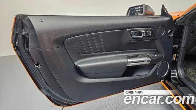 2017 Ford Mustang GT Convertible Sold VIN 1FATP8FFN1FATP8FF – interior seats 2017 Ford Mustang GT Convertible Sold VIN 1FATP8FFN1FATP8FF – interior seats