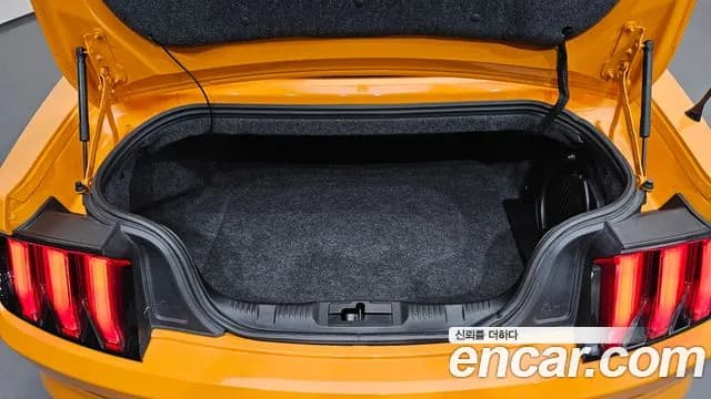 2018 Ford Mustang Convertible Sold VIN 1FATP8UH5J5152972 – engine bay 2018 Ford Mustang Convertible Sold VIN 1FATP8UH5J5152972 – engine bay
