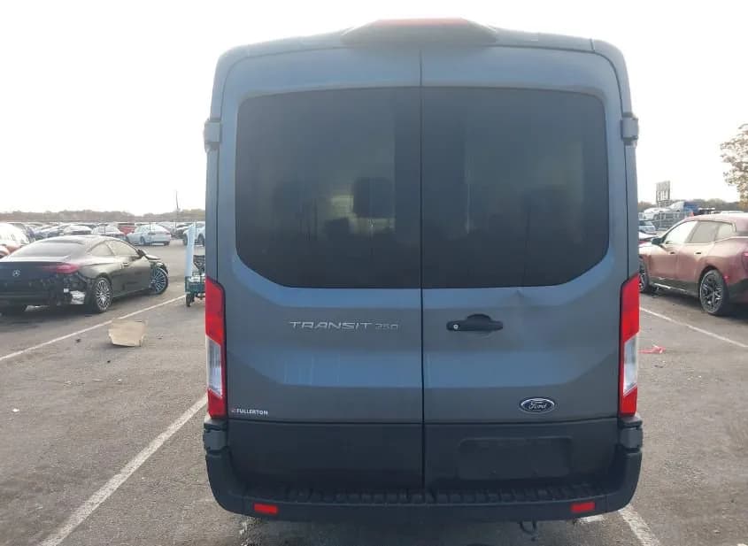 2023 FORD Transit Used VIN 1FBAX2C81PKB13200 – interior seats 2023 FORD Transit Used VIN 1FBAX2C81PKB13200 – interior seats
