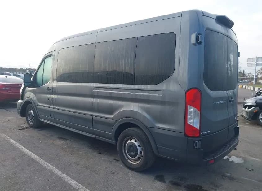 2023 FORD Transit Used VIN 1FBAX2C81PKB13200 – trunk area 2023 FORD Transit Used VIN 1FBAX2C81PKB13200 – trunk area