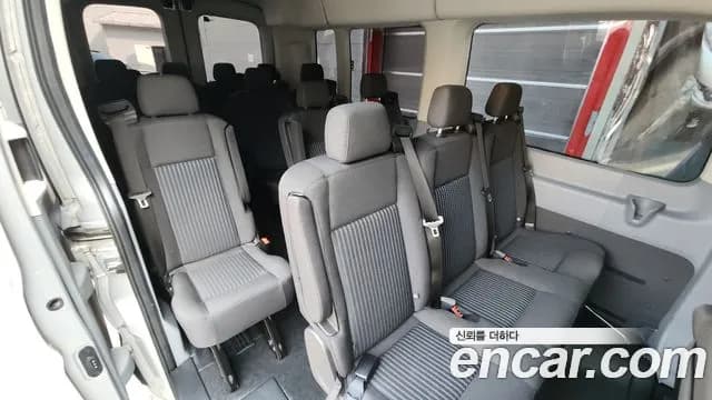 2017 Ford Transit 3.7 Sold VIN 1FBAX2CM3HKA20094 – exterior detail 2017 Ford Transit 3.7 Sold VIN 1FBAX2CM3HKA20094 – exterior detail