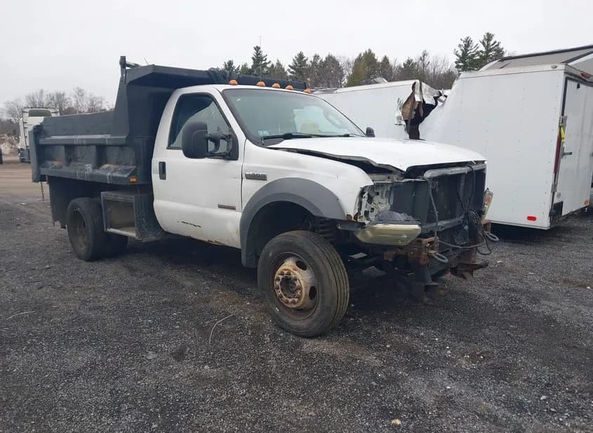 2005 FORD F-550 Used VIN 1FDAW56YX5EA01272 – front exterior 2005 FORD F-550 Used VIN 1FDAW56YX5EA01272 – front exterior