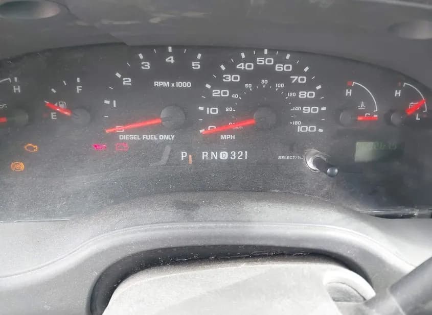 2007 FORD E-450 Used VIN 1FDXE45P47DA08243 – interior seats 2007 FORD E-450 Used VIN 1FDXE45P47DA08243 – interior seats