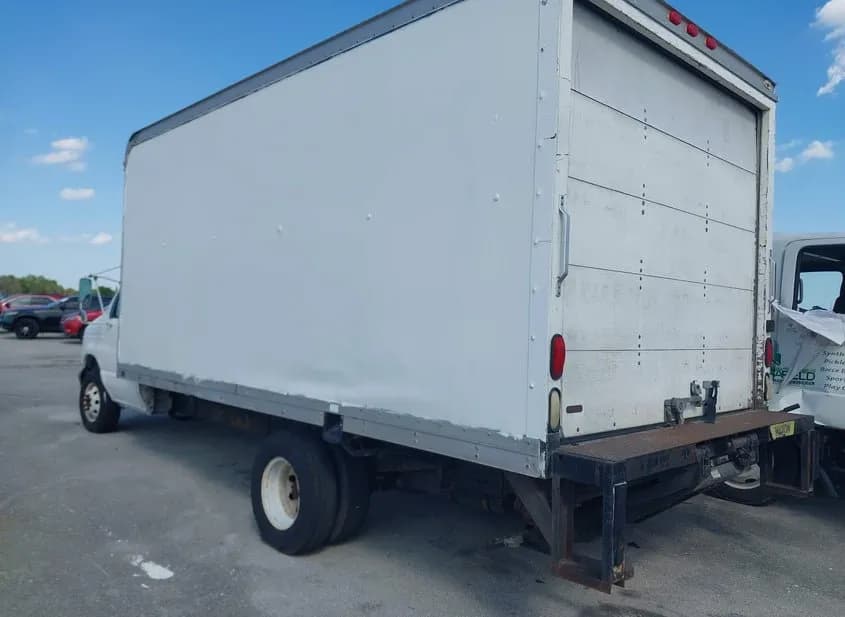 2007 FORD E-450 Used VIN 1FDXE45P47DA08243 – photo 14 2007 FORD E-450 Used VIN 1FDXE45P47DA08243 – photo 14