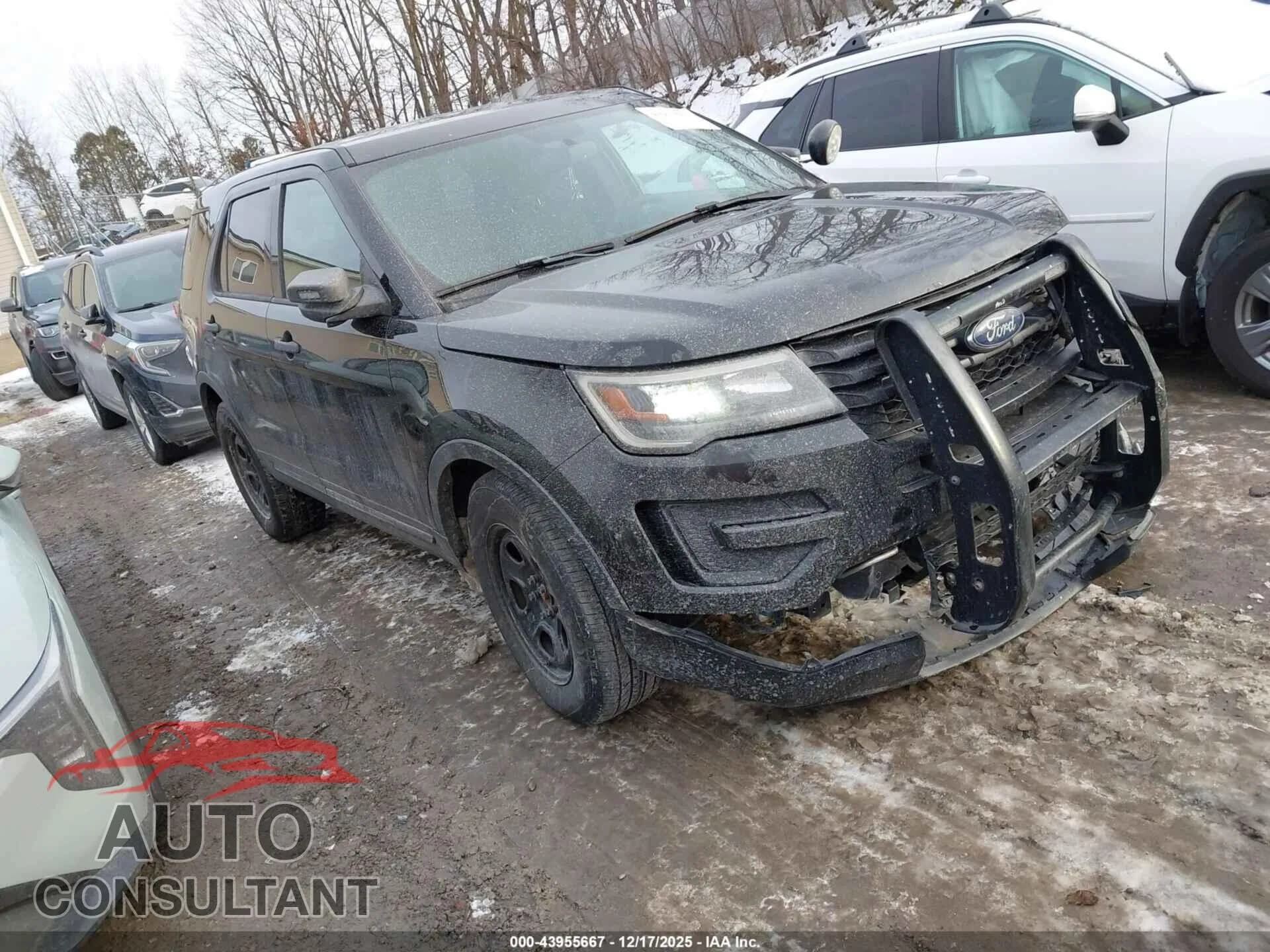 2018 FORD POLICE INTERCEPTOR UTILITY Damaged VIN 1FM5K8ARXJGC42889 – front exterior 2018 FORD POLICE INTERCEPTOR UTILITY Damaged VIN 1FM5K8ARXJGC42889 – front exterior