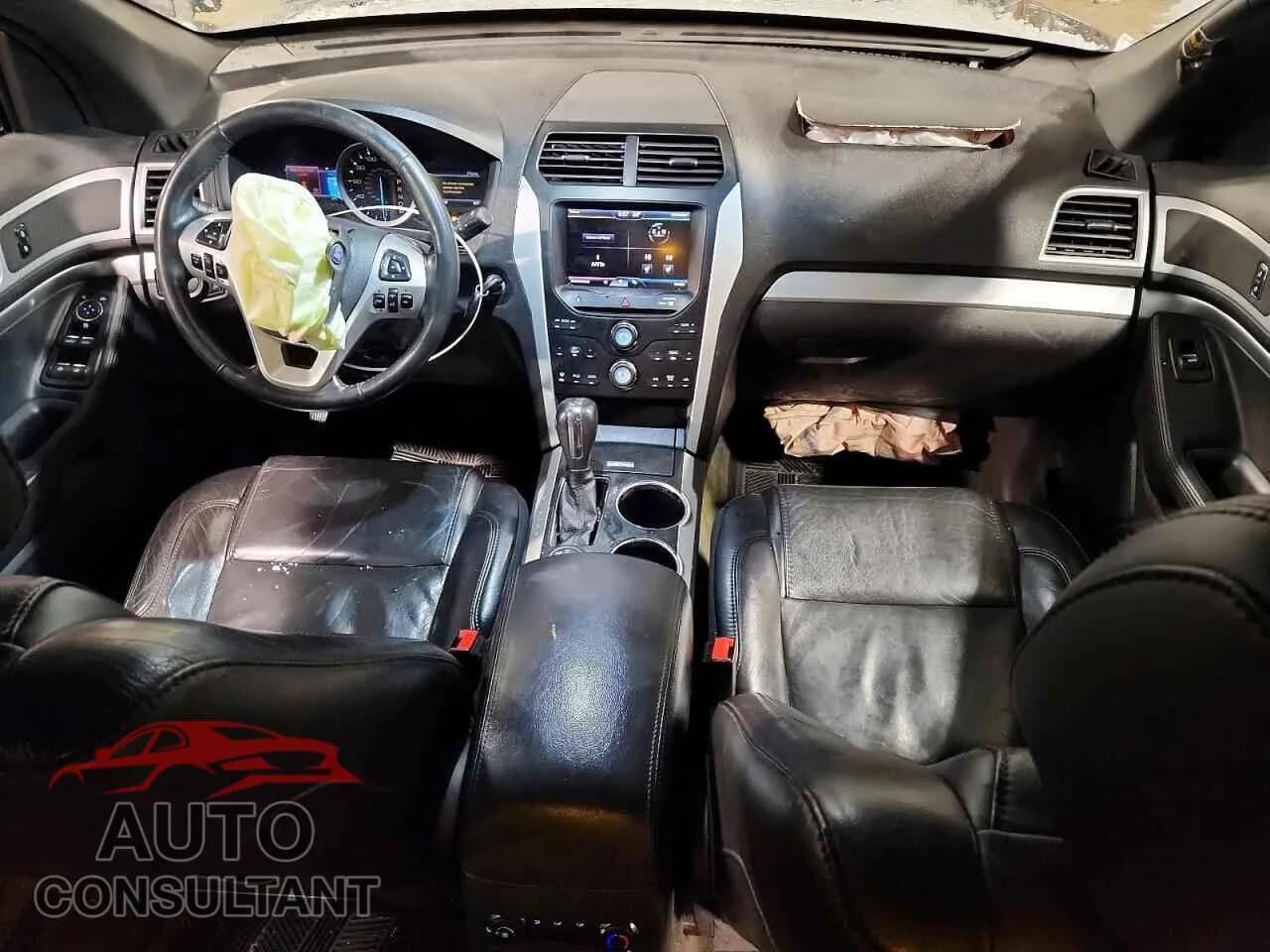 2013 FORD EXPLORER Used VIN 1FM5K8D84DGB78257 – undercarriage 2013 FORD EXPLORER Used VIN 1FM5K8D84DGB78257 – undercarriage