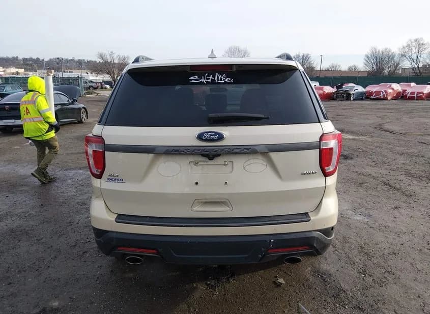 2018 FORD Explorer Used VIN 1FM5K8D85JGB02932 – undercarriage 2018 FORD Explorer Used VIN 1FM5K8D85JGB02932 – undercarriage