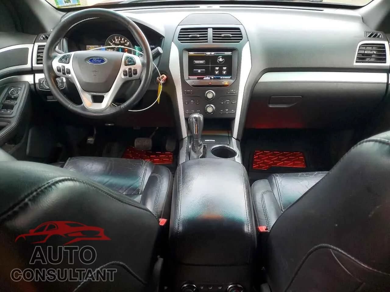 2013 FORD EXPLORER Damaged VIN 1FM5K8D86DGB21896 – undercarriage 2013 FORD EXPLORER Damaged VIN 1FM5K8D86DGB21896 – undercarriage