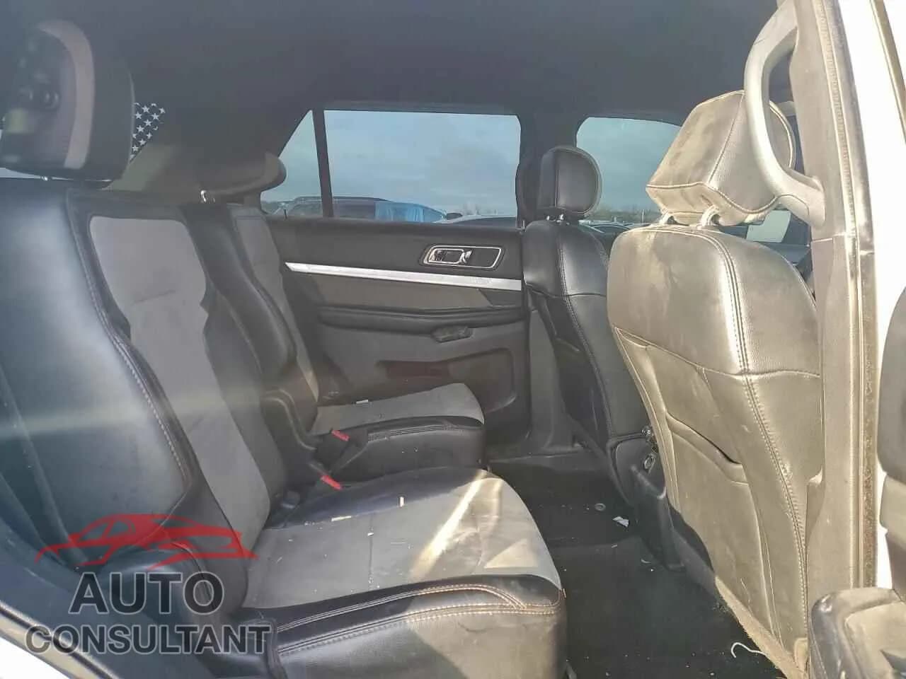 2017 FORD EXPLORER Damaged VIN 1FM5K8D88HGC13226 – photo 11 2017 FORD EXPLORER Damaged VIN 1FM5K8D88HGC13226 – photo 11