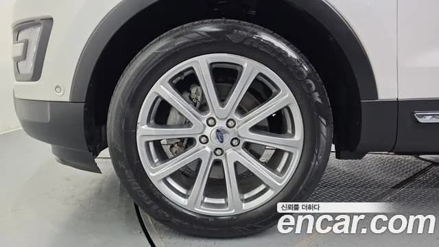 2017 Ford Explorer 3.5 Limited 4WD Sold VIN 1FM5K8F81HGD71033 – photo 21 2017 Ford Explorer 3.5 Limited 4WD Sold VIN 1FM5K8F81HGD71033 – photo 21