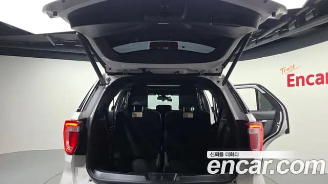 2017 Ford Explorer 3.5 Limited 4WD Sold VIN 1FM5K8F81HGD71033 – photo 25 2017 Ford Explorer 3.5 Limited 4WD Sold VIN 1FM5K8F81HGD71033 – photo 25