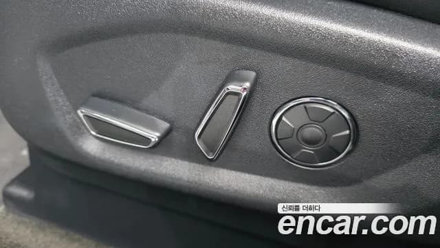 2017 Ford Explorer 3.5 Limited 4WD Sold VIN 1FM5K8F81HGD71033 – photo 31 2017 Ford Explorer 3.5 Limited 4WD Sold VIN 1FM5K8F81HGD71033 – photo 31
