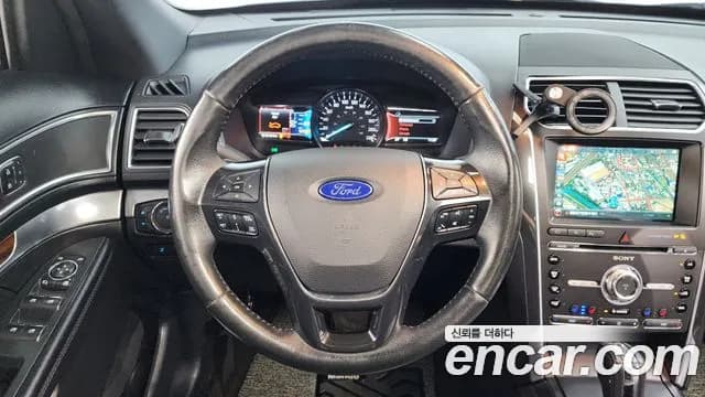 2017 Ford Explorer 2.3 Limited 4WD Sold VIN 1FM5K8FH2HGC71667 – interior seats 2017 Ford Explorer 2.3 Limited 4WD Sold VIN 1FM5K8FH2HGC71667 – interior seats