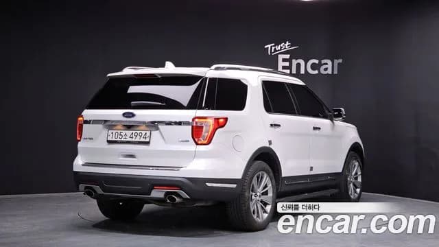 2018 Ford Explorer 2.3 Limited 4WD Sold VIN 1FM5K8FH3JGA93810 – interior seats 2018 Ford Explorer 2.3 Limited 4WD Sold VIN 1FM5K8FH3JGA93810 – interior seats