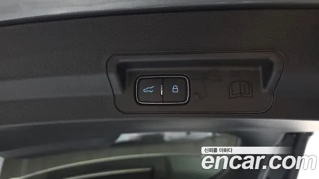 2022 Ford Explorer 6th Gen 3.0 Platinum 4WD Sold VIN 1FM5K8HC3NGA53010 – interior seats 2022 Ford Explorer 6th Gen 3.0 Platinum 4WD Sold VIN 1FM5K8HC3NGA53010 – interior seats