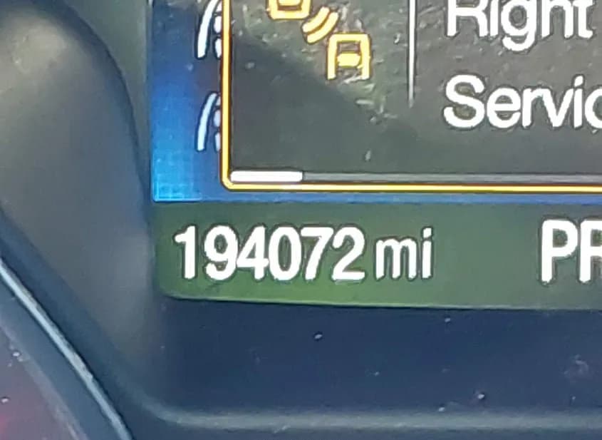 2017 FORD Escape Used VIN 1FMCU0GD2HUB50959 – exterior detail 2017 FORD Escape Used VIN 1FMCU0GD2HUB50959 – exterior detail