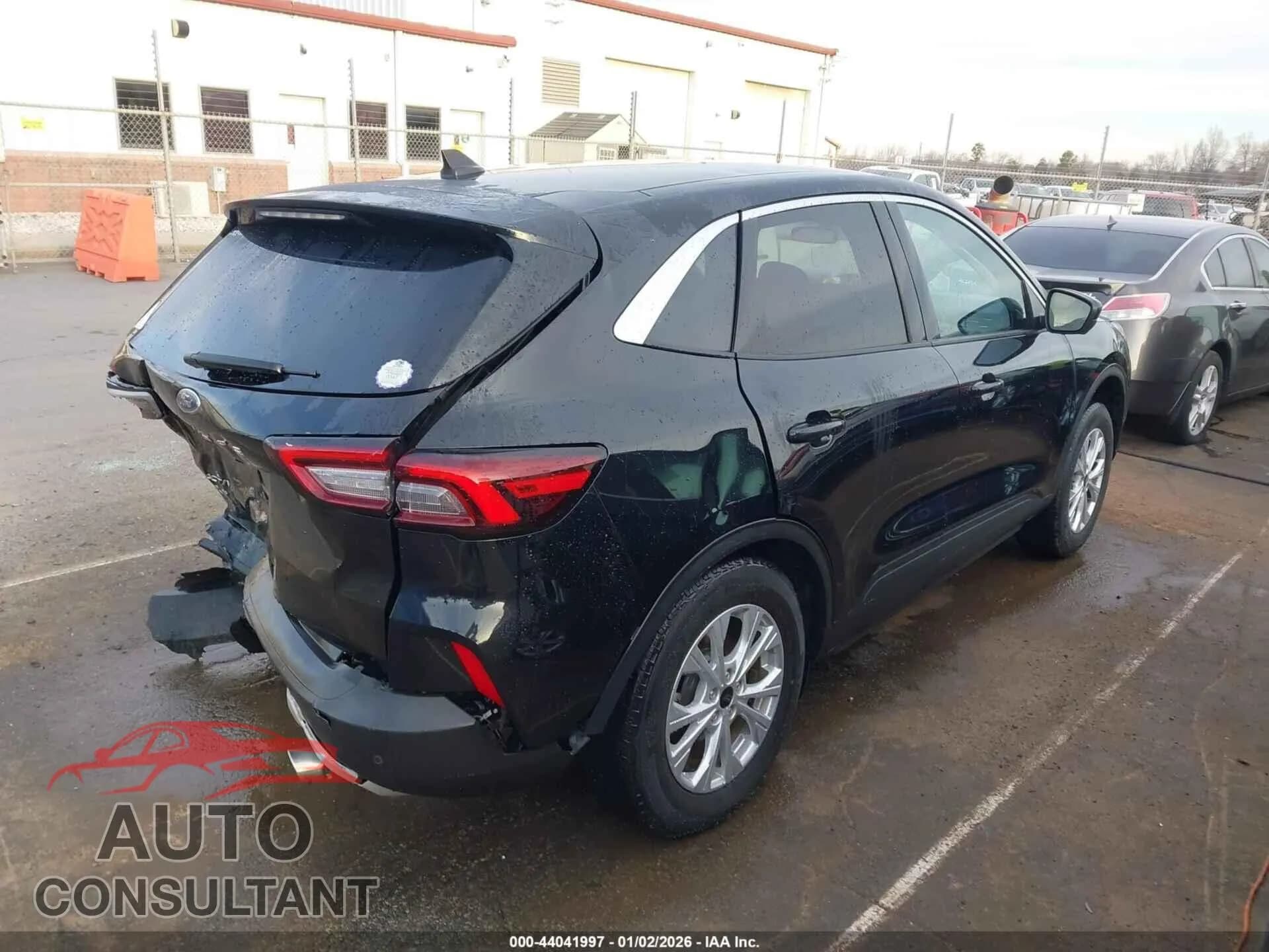 2023 FORD ESCAPE Damaged VIN 1FMCU0GN0PUA04227 – dashboard 2023 FORD ESCAPE Damaged VIN 1FMCU0GN0PUA04227 – dashboard