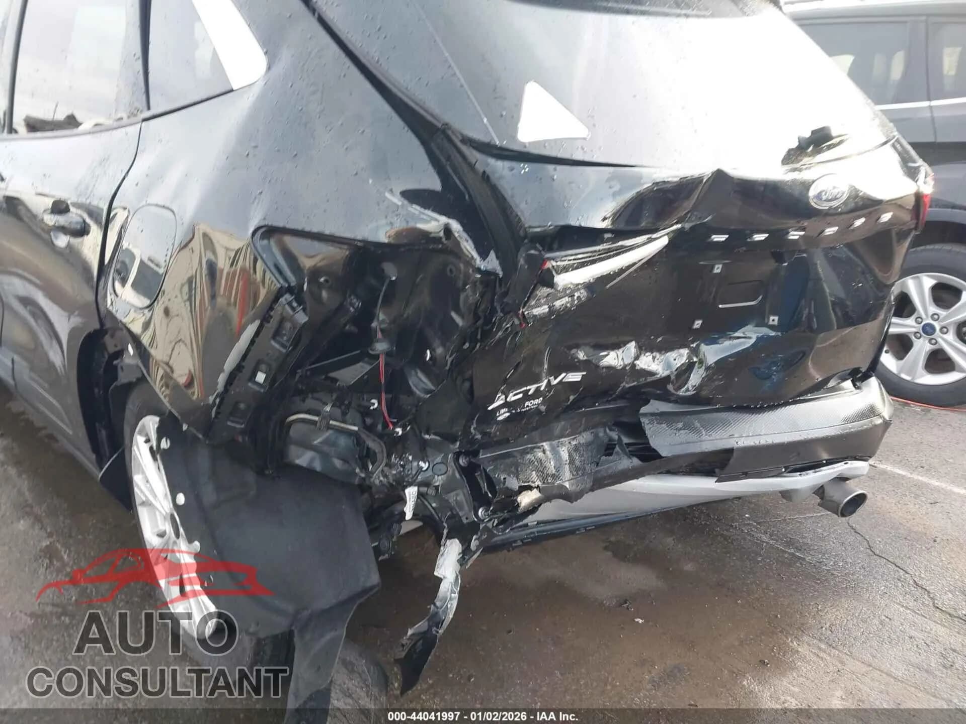 2023 FORD ESCAPE Damaged VIN 1FMCU0GN0PUA04227 – engine bay 2023 FORD ESCAPE Damaged VIN 1FMCU0GN0PUA04227 – engine bay