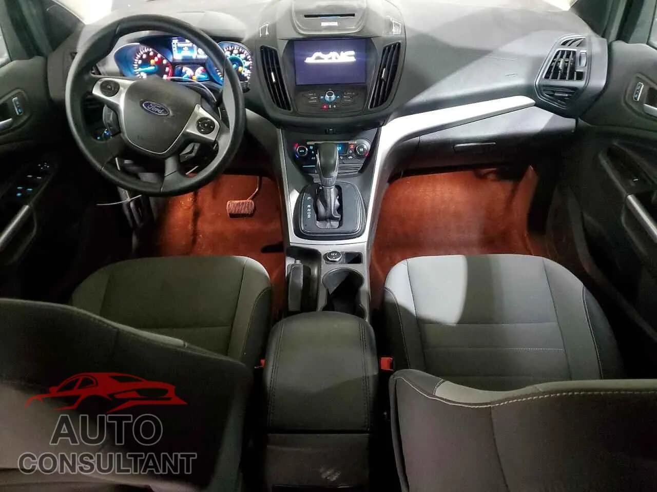 2014 FORD ESCAPE Damaged VIN 1FMCU0GX1EUC39170 – undercarriage 2014 FORD ESCAPE Damaged VIN 1FMCU0GX1EUC39170 – undercarriage