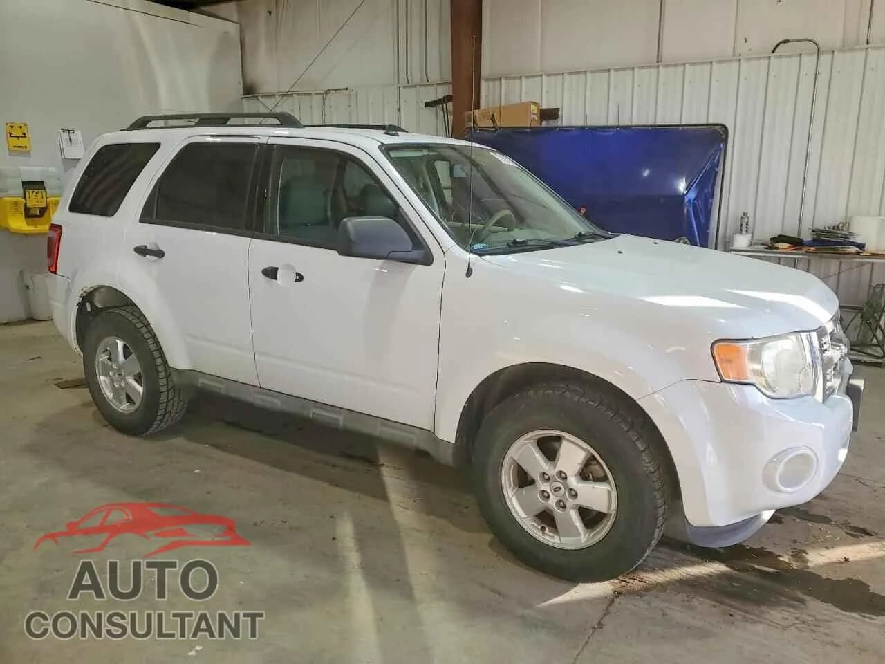 2009 FORD ESCAPE Damaged VIN 1FMCU93GX9KC35050 – dashboard 2009 FORD ESCAPE Damaged VIN 1FMCU93GX9KC35050 – dashboard