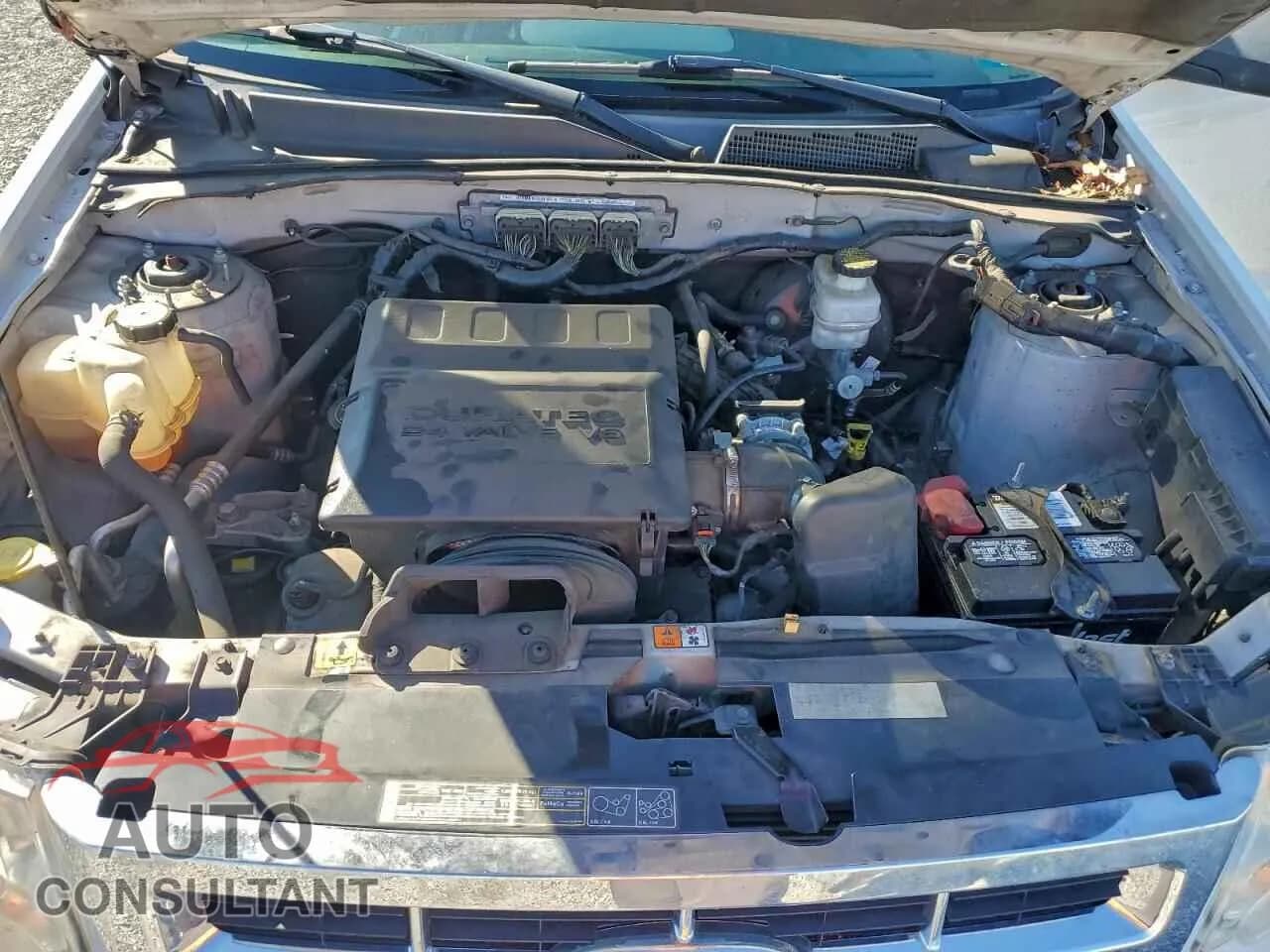 2011 FORD ESCAPE Damaged VIN 1FMCU9DG2BKB19961 – photo 12 2011 FORD ESCAPE Damaged VIN 1FMCU9DG2BKB19961 – photo 12