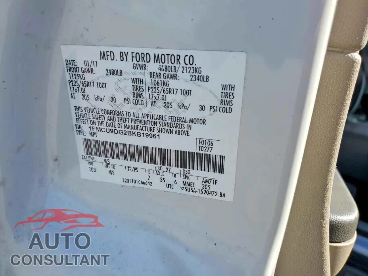 2011 FORD ESCAPE Damaged VIN 1FMCU9DG2BKB19961 – photo 13 2011 FORD ESCAPE Damaged VIN 1FMCU9DG2BKB19961 – photo 13