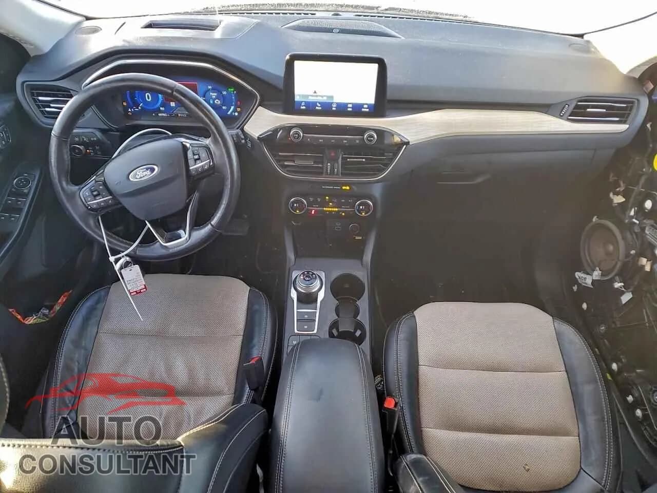 2021 FORD ESCAPE Damaged VIN 1FMCU9DZ2MUB02232 – undercarriage 2021 FORD ESCAPE Damaged VIN 1FMCU9DZ2MUB02232 – undercarriage