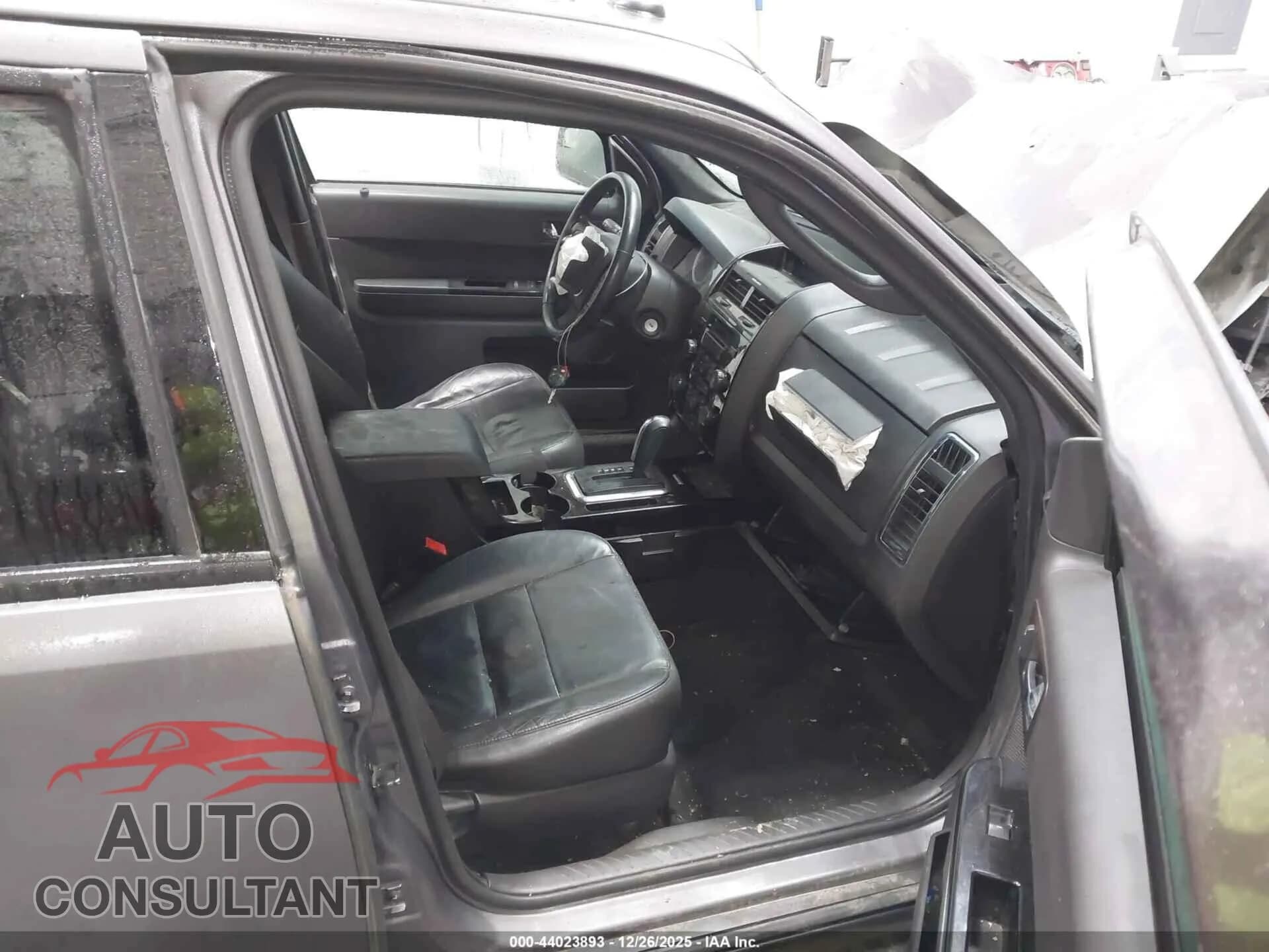 2010 FORD ESCAPE Damaged VIN 1FMCU9EG4AKA72185 – interior seats 2010 FORD ESCAPE Damaged VIN 1FMCU9EG4AKA72185 – interior seats