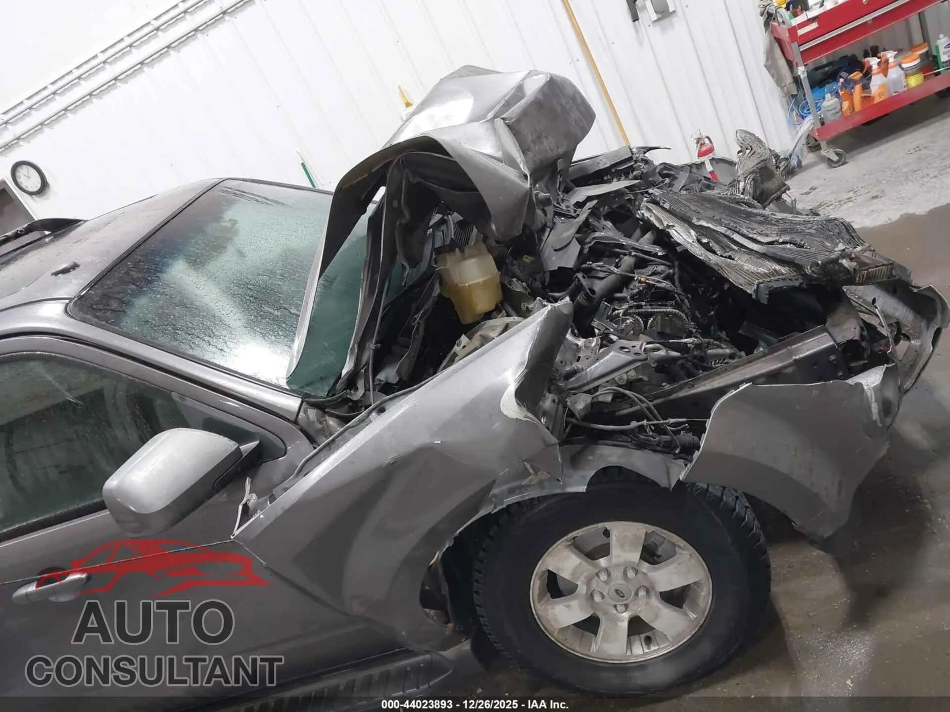 2010 FORD ESCAPE Damaged VIN 1FMCU9EG4AKA72185 – photo 12 2010 FORD ESCAPE Damaged VIN 1FMCU9EG4AKA72185 – photo 12